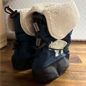 Stonz baby booties